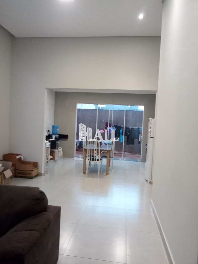 Casa à venda com 3 quartos, 108m² - Foto 3