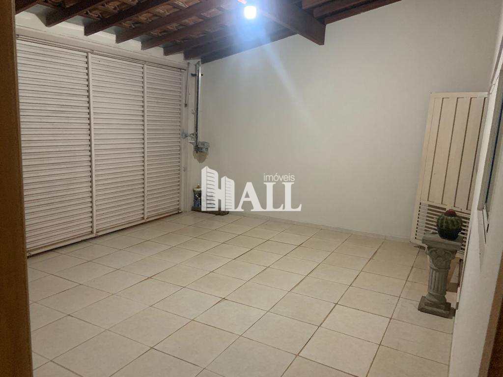 Casa à venda com 2 quartos, 110m² - Foto 29