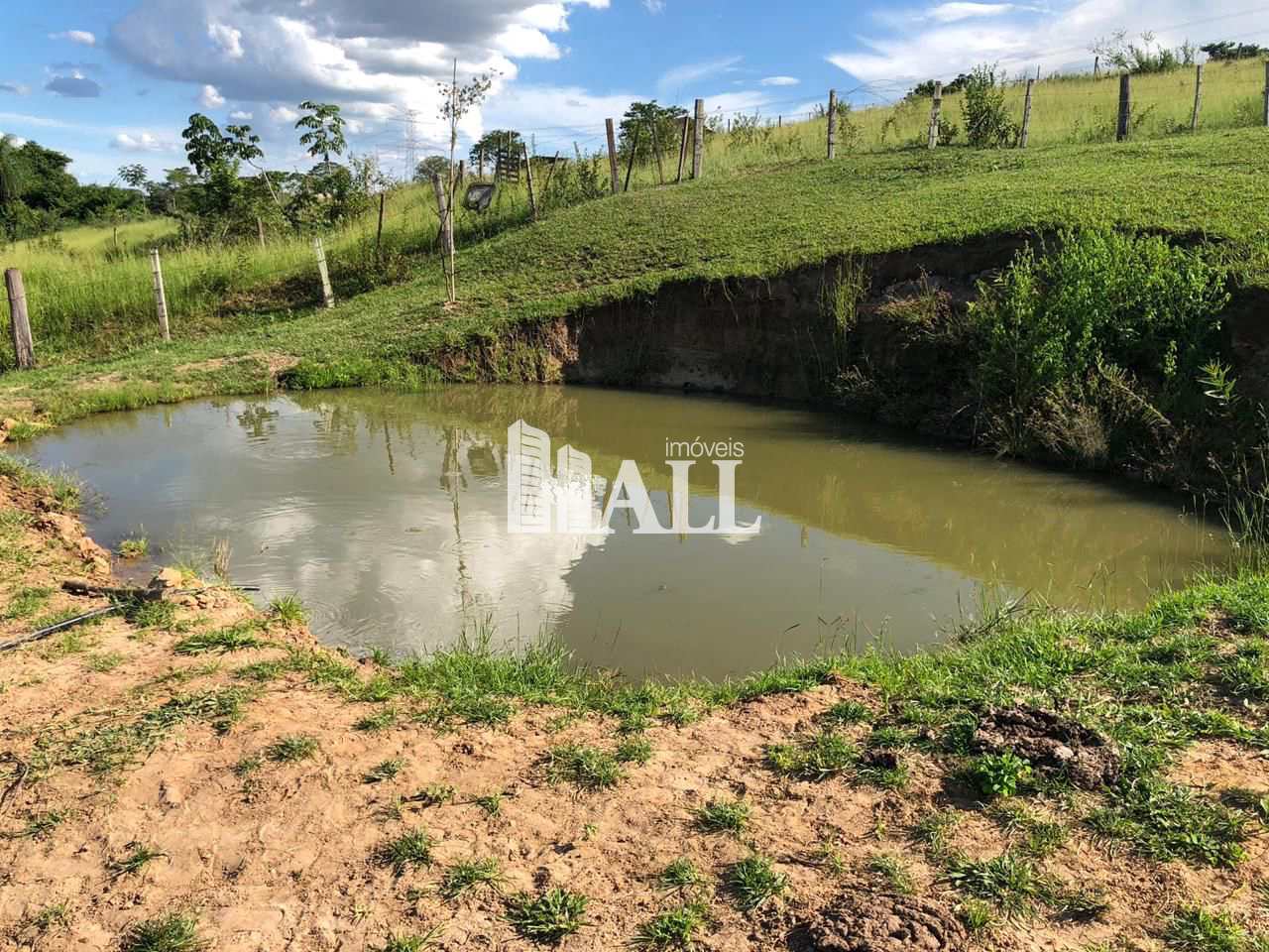 Fazenda à venda com 2 quartos, 17000m² - Foto 2