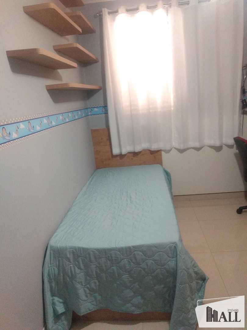 Apartamento à venda com 2 quartos, 60m² - Foto 4