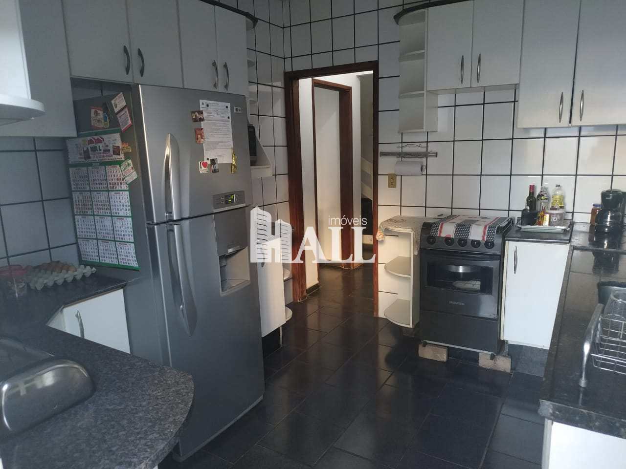 Casa à venda com 3 quartos, 180m² - Foto 2