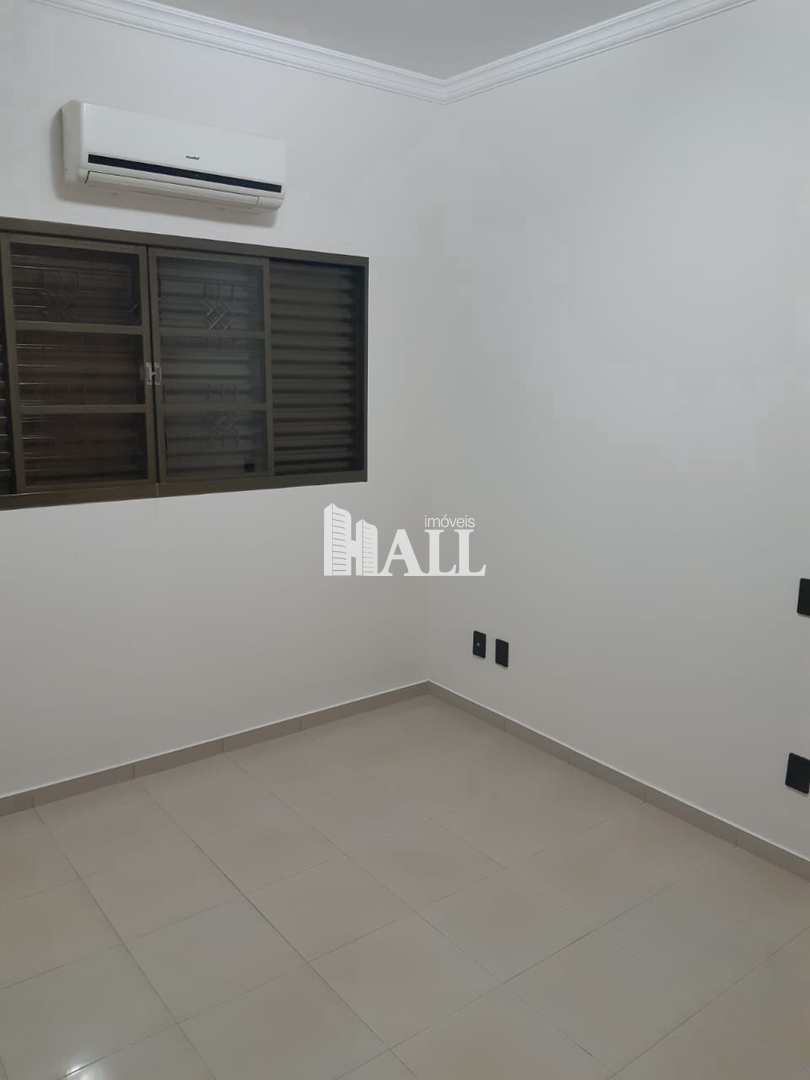 Casa à venda com 3 quartos, 250m² - Foto 14