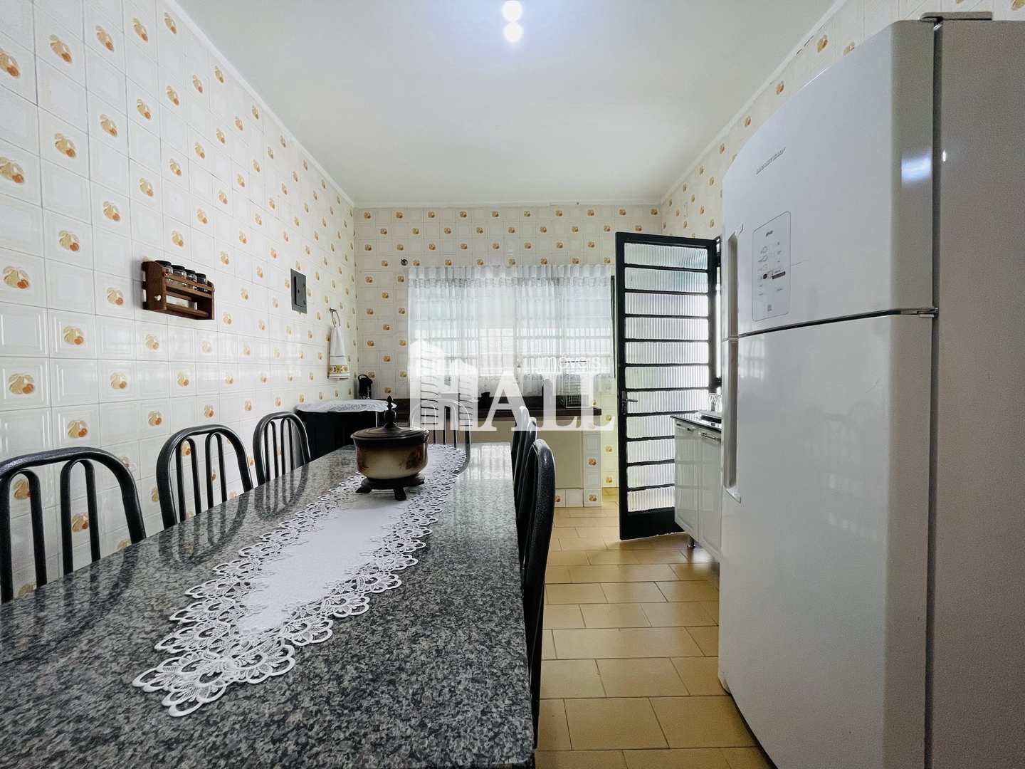 Casa à venda com 3 quartos, 236m² - Foto 13