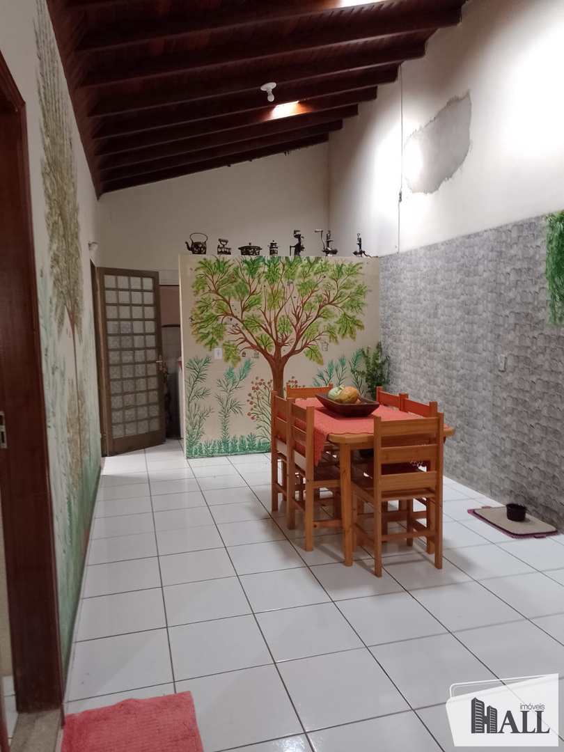 Casa à venda com 3 quartos, 155m² - Foto 17