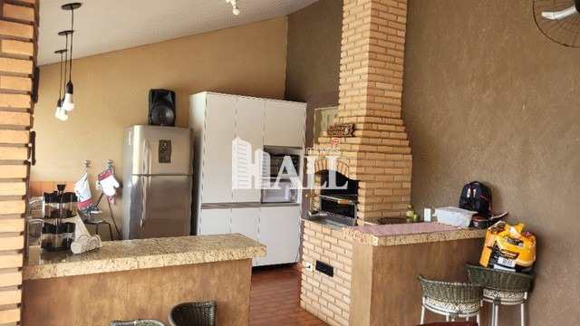 Casa à venda com 3 quartos, 247m² - Foto 5