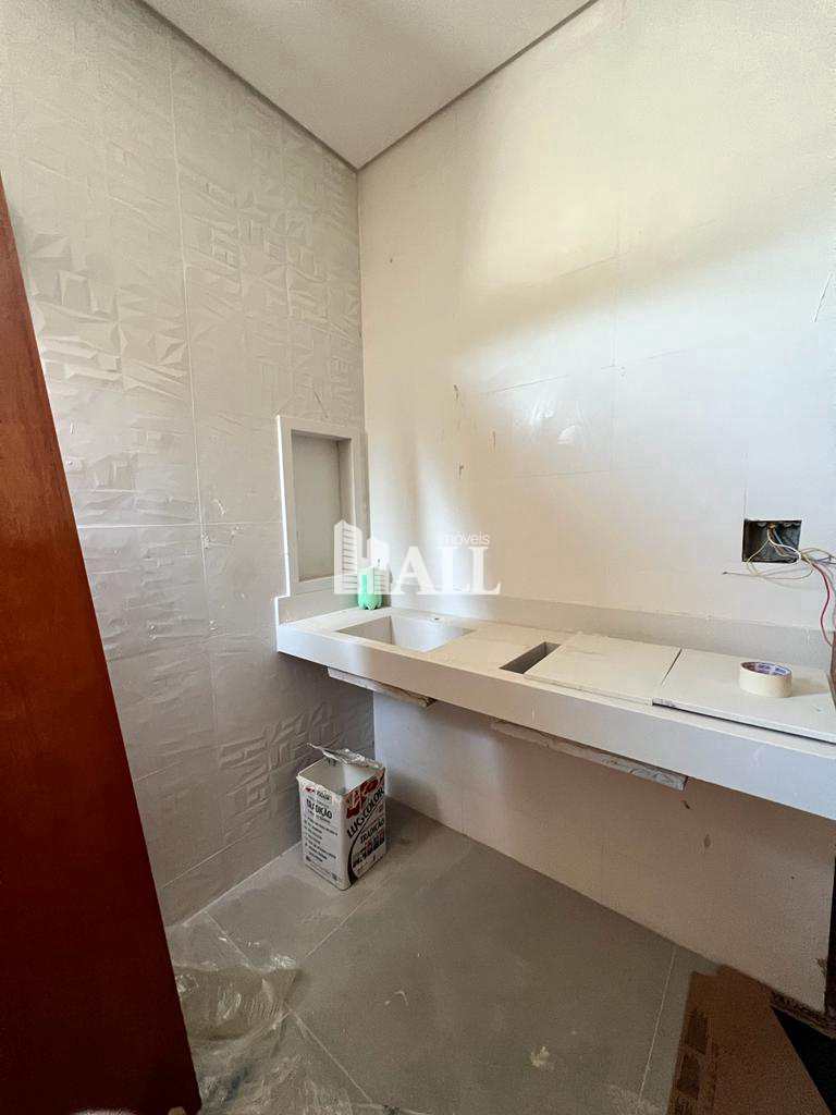 Casa de Condomínio à venda com 3 quartos, 175m² - Foto 2