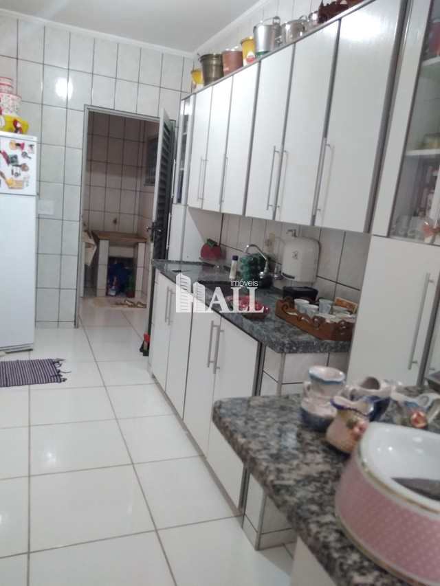 Casa à venda com 3 quartos, 150m² - Foto 4