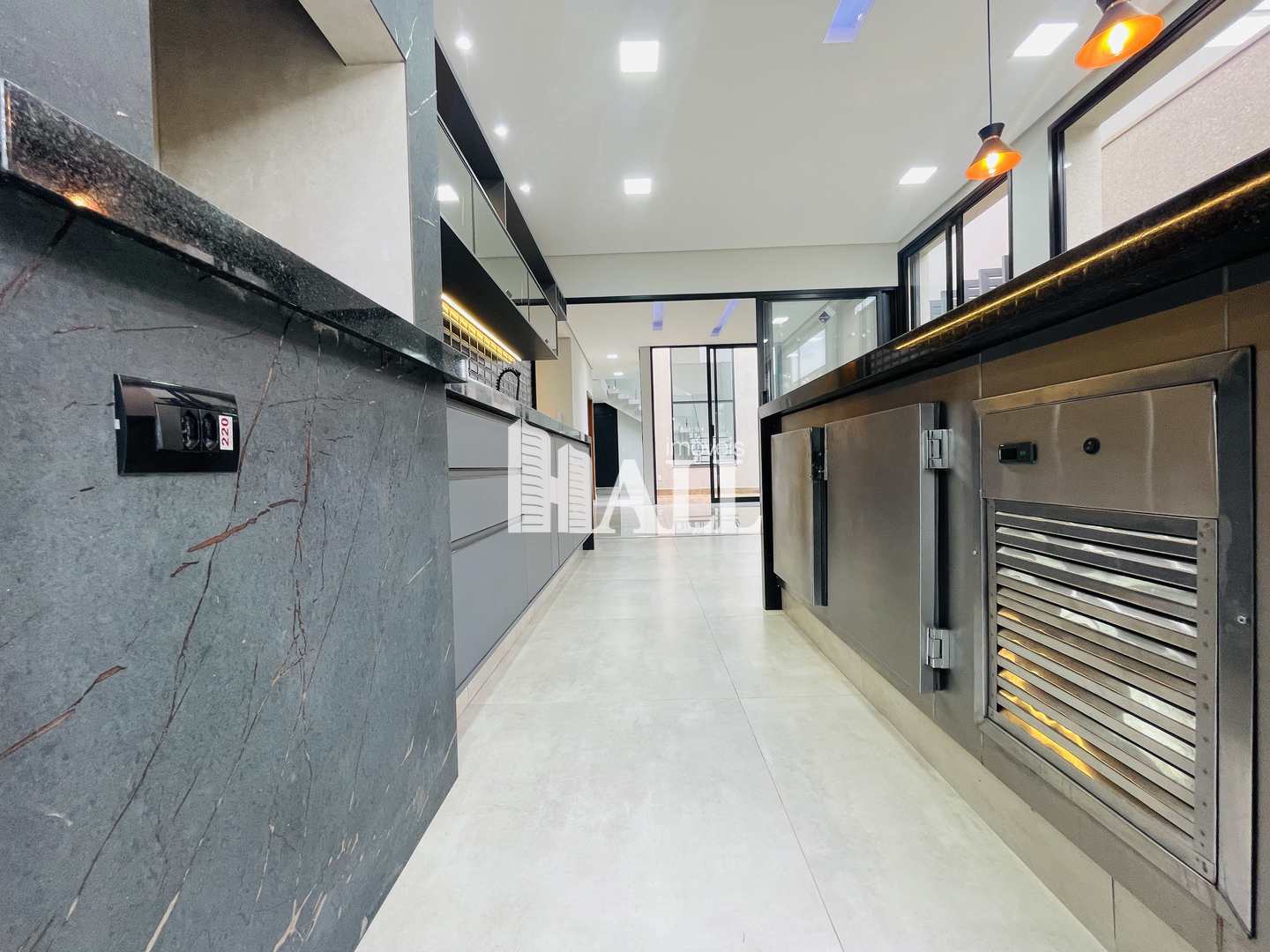 Casa de Condomínio à venda com 3 quartos, 250m² - Foto 30