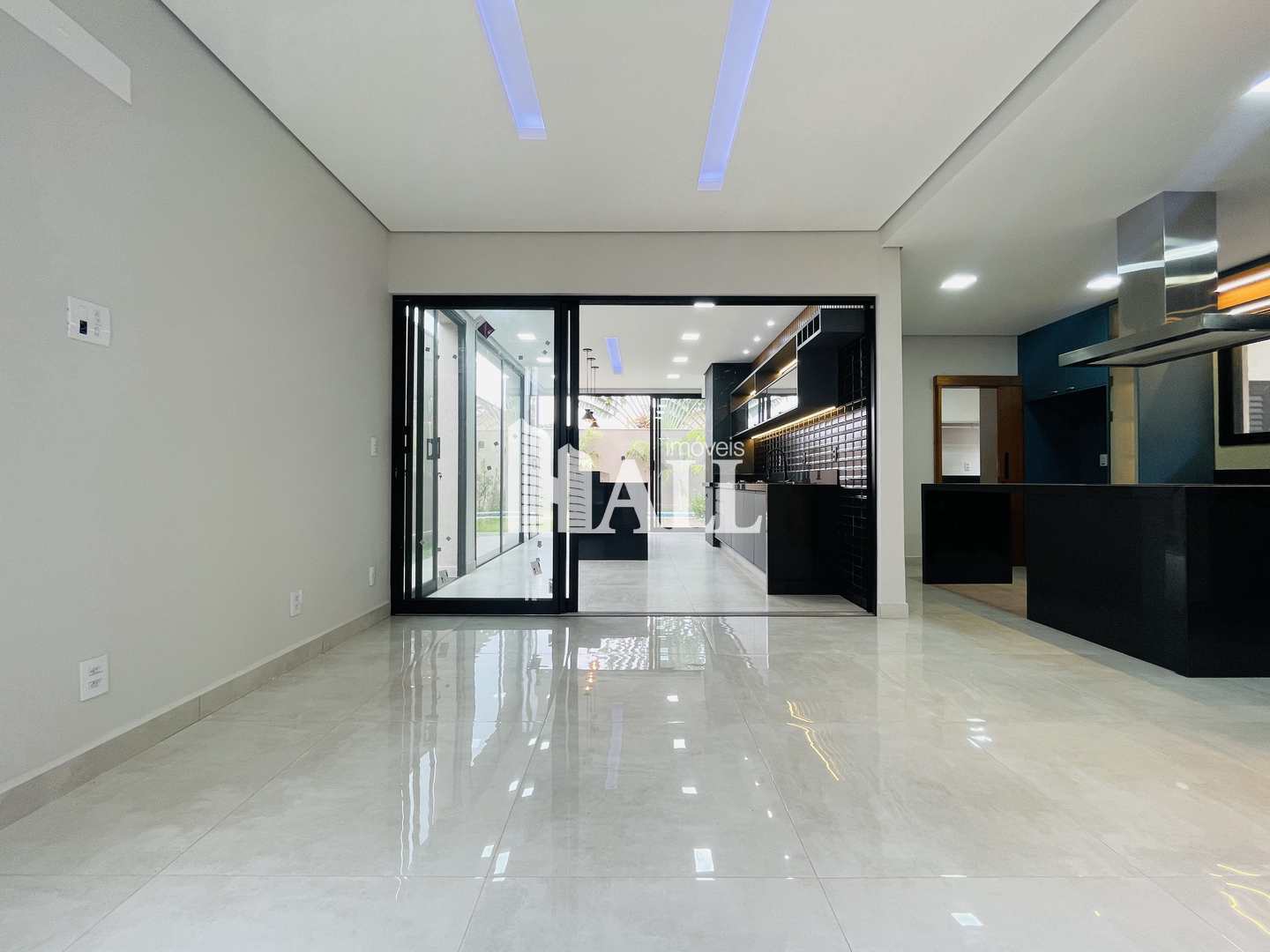 Casa de Condomínio à venda com 3 quartos, 250m² - Foto 27