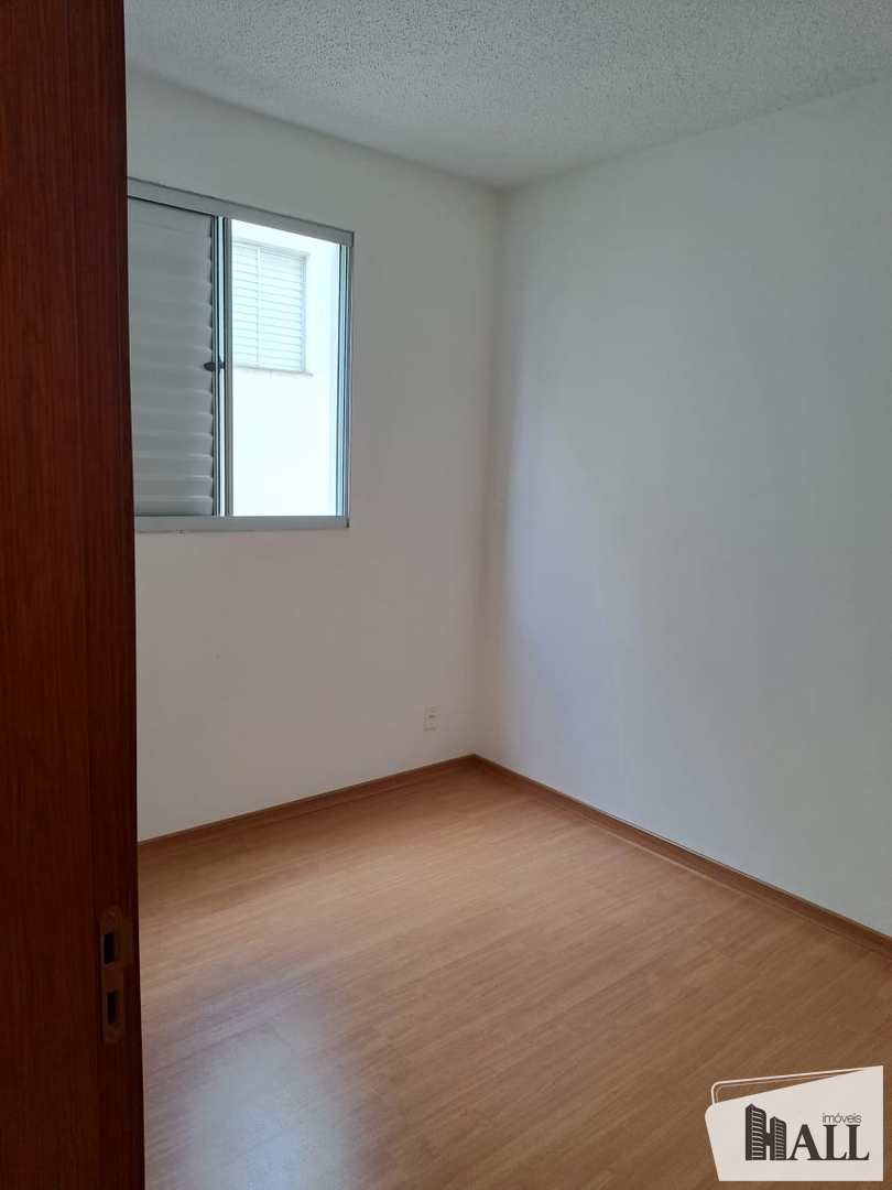 Apartamento à venda com 2 quartos, 44m² - Foto 4