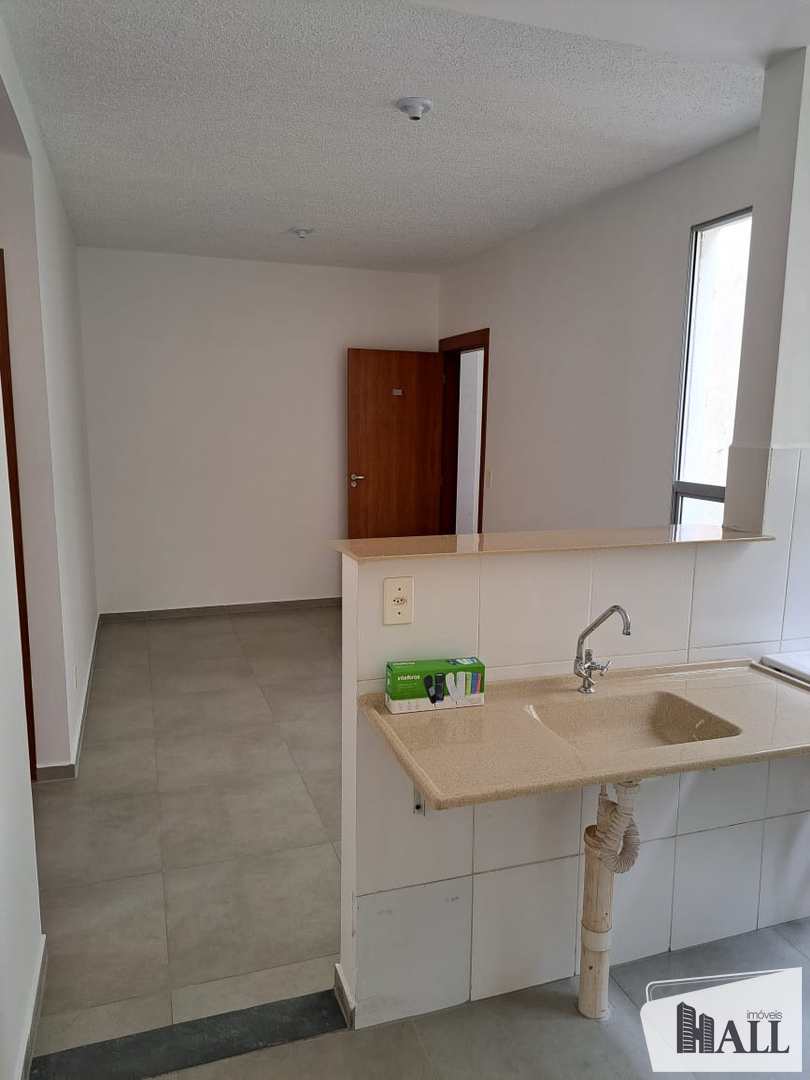 Apartamento à venda com 2 quartos, 44m² - Foto 2