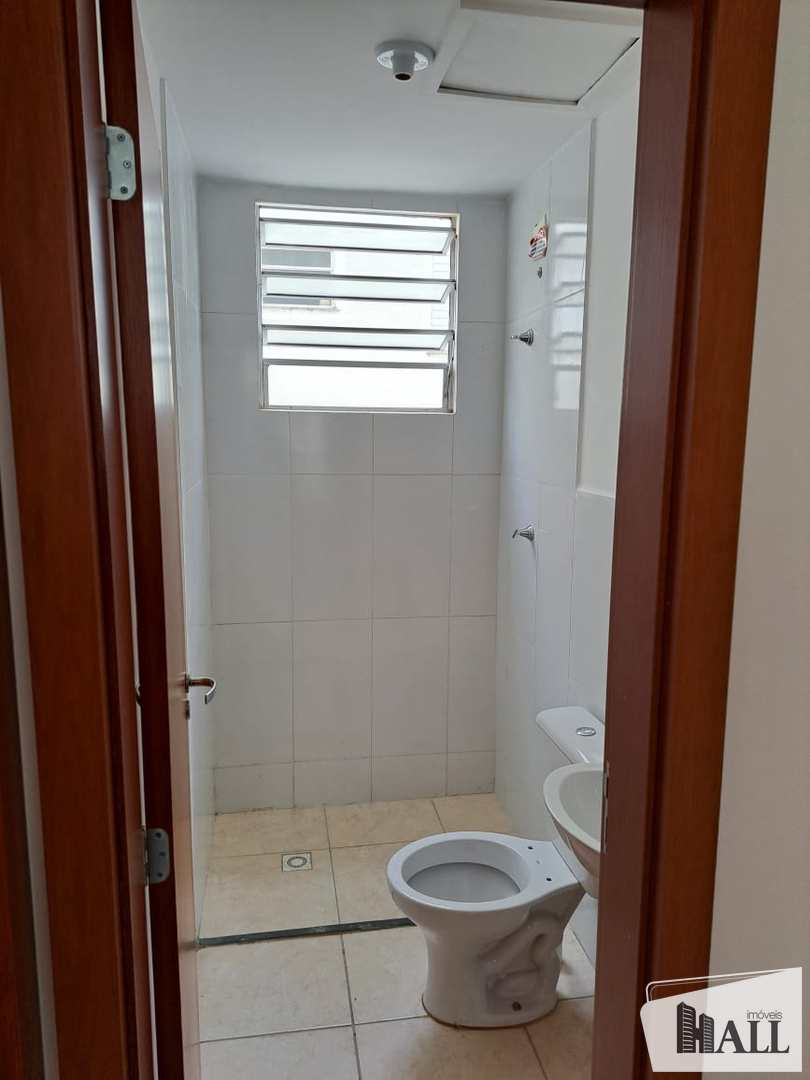 Apartamento à venda com 2 quartos, 44m² - Foto 3