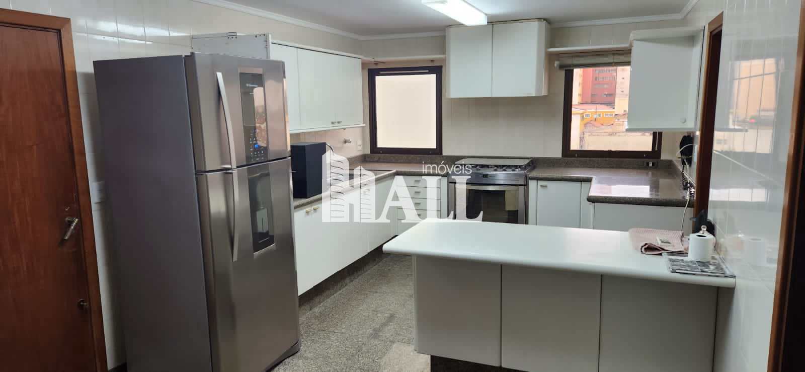 Apartamento à venda com 4 quartos, 300m² - Foto 4