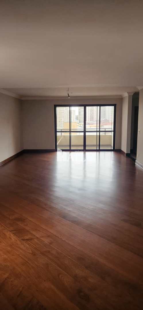 Apartamento à venda com 4 quartos, 300m² - Foto 1