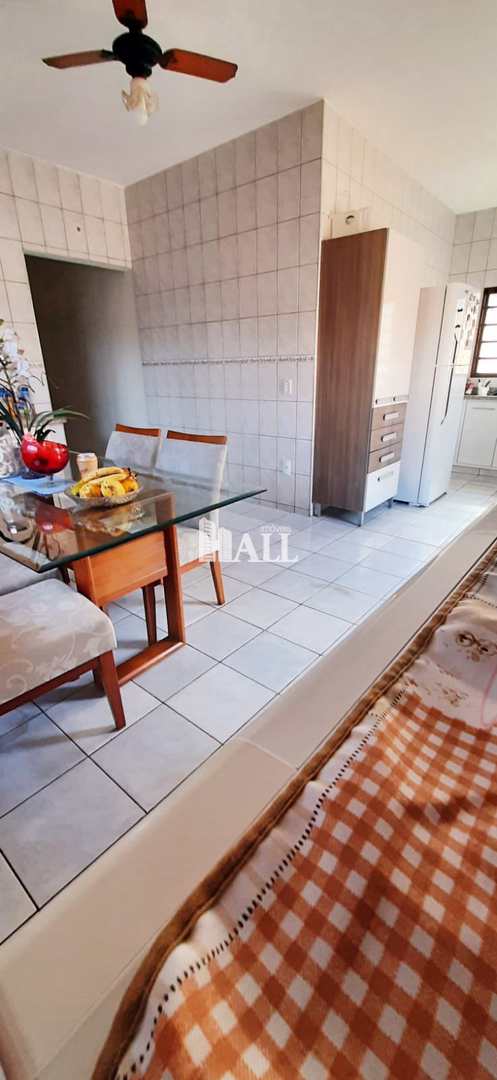 Casa à venda com 3 quartos, 170m² - Foto 4