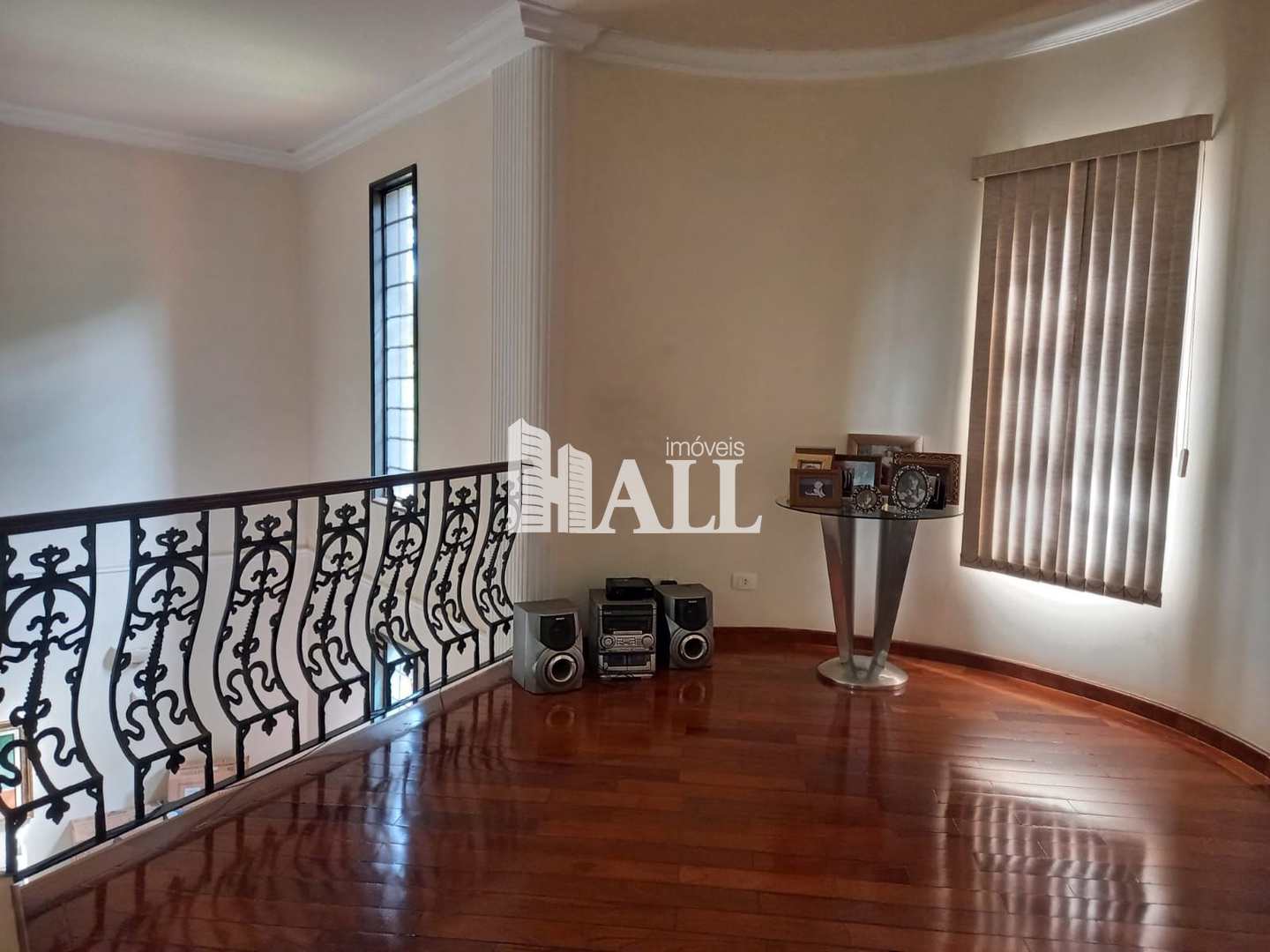 Casa à venda com 4 quartos, 273m² - Foto 12