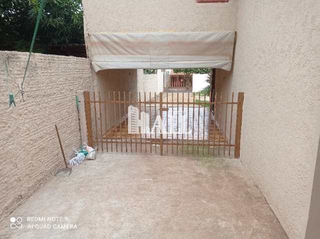 Casa à venda com 2 quartos, 360m² - Foto 11