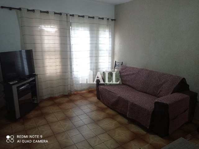 Casa à venda com 2 quartos, 360m² - Foto 2