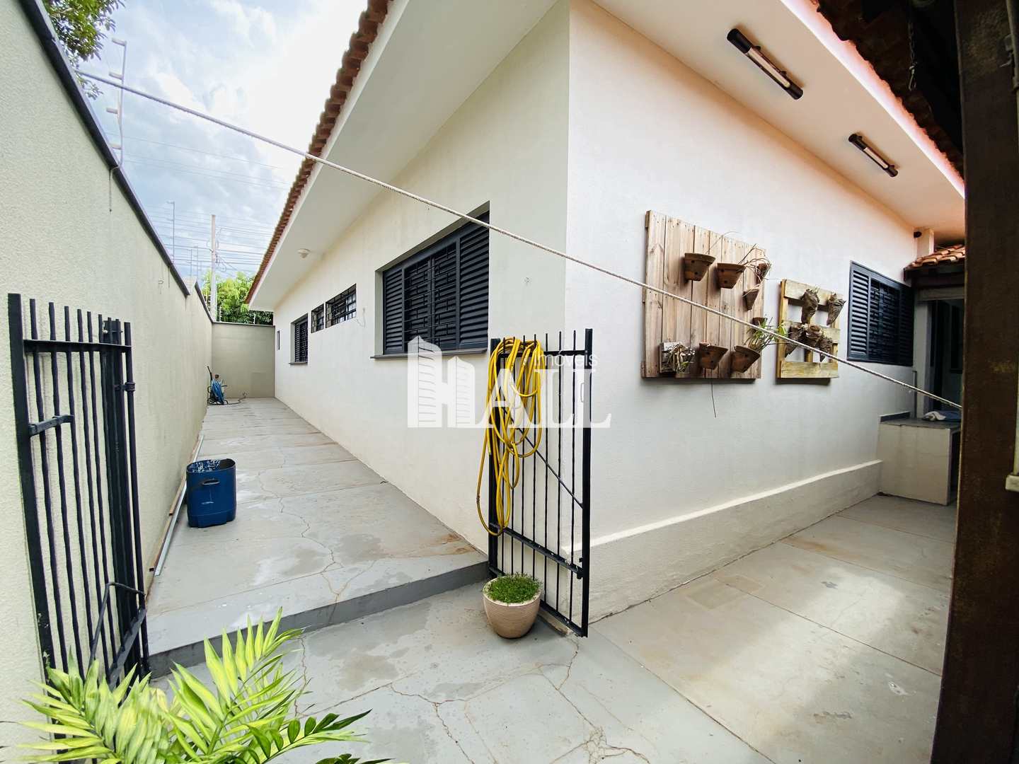 Casa à venda com 3 quartos, 183m² - Foto 9