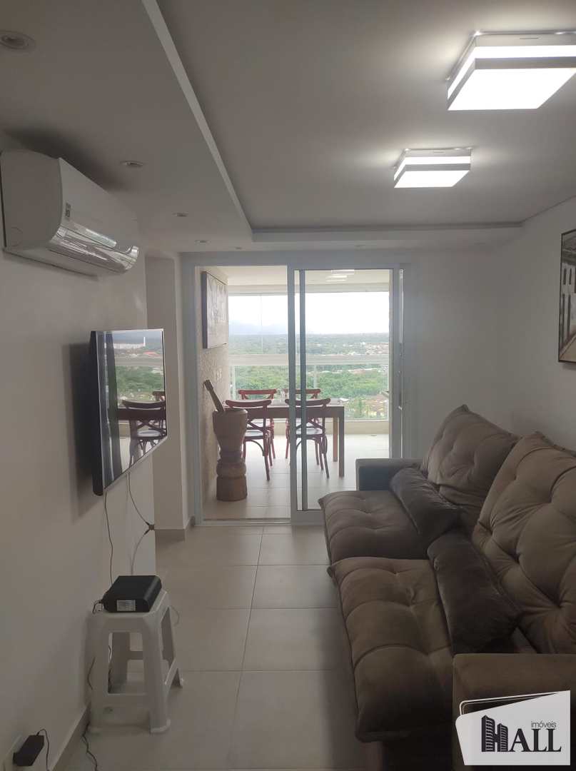 Apartamento à venda com 2 quartos, 69m² - Foto 1