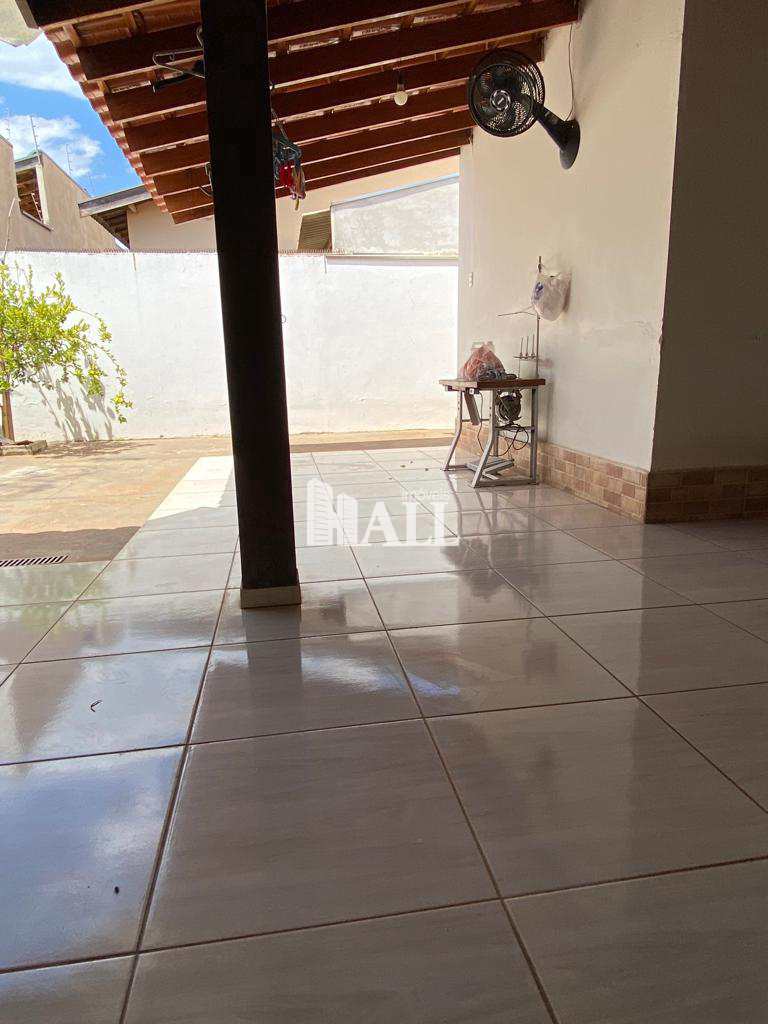 Casa à venda com 2 quartos, 140m² - Foto 18