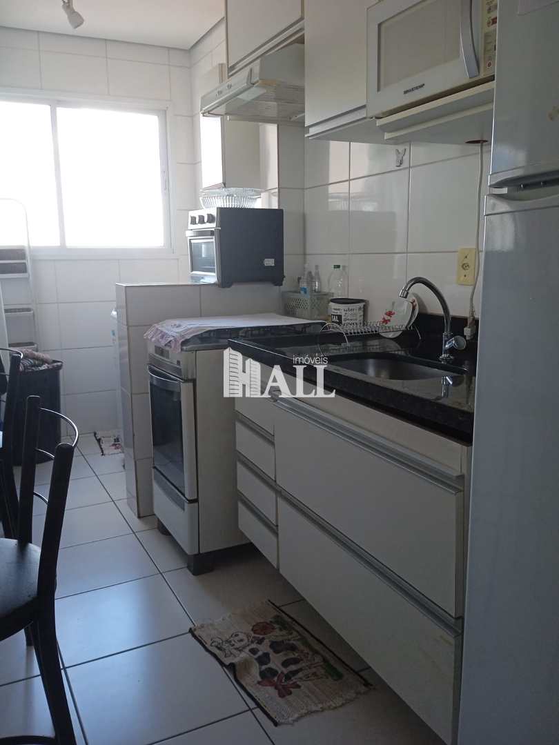 Apartamento à venda com 2 quartos, 62m² - Foto 3