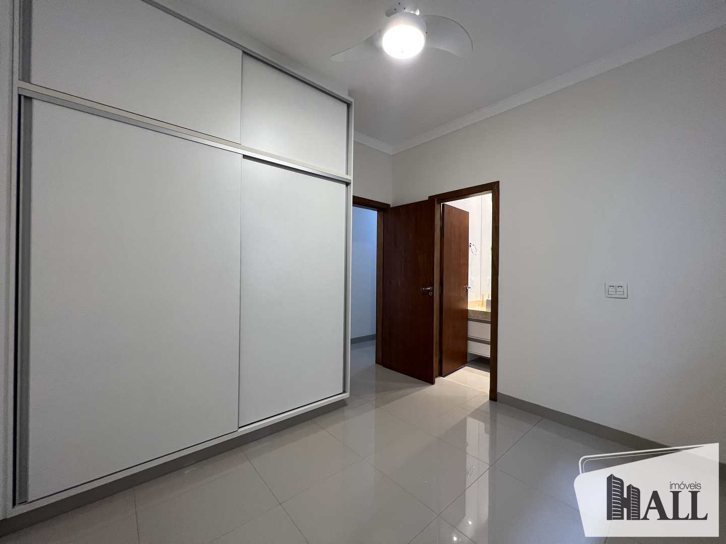 Casa de Condomínio à venda com 3 quartos, 260m² - Foto 18