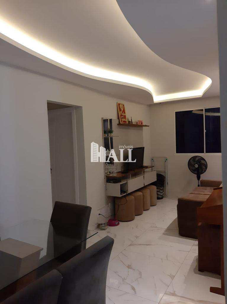 Apartamento à venda com 2 quartos, 45m² - Foto 2