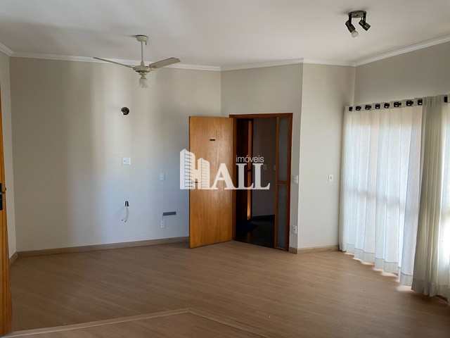 Apartamento à venda com 2 quartos, 85m² - Foto 1