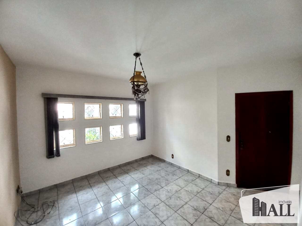 Casa à venda com 3 quartos, 220m² - Foto 3