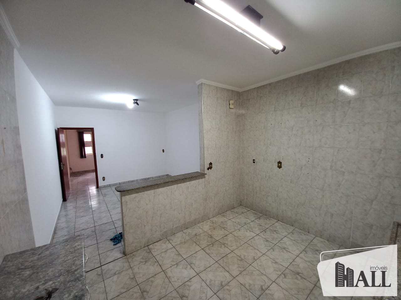 Casa à venda com 3 quartos, 220m² - Foto 8