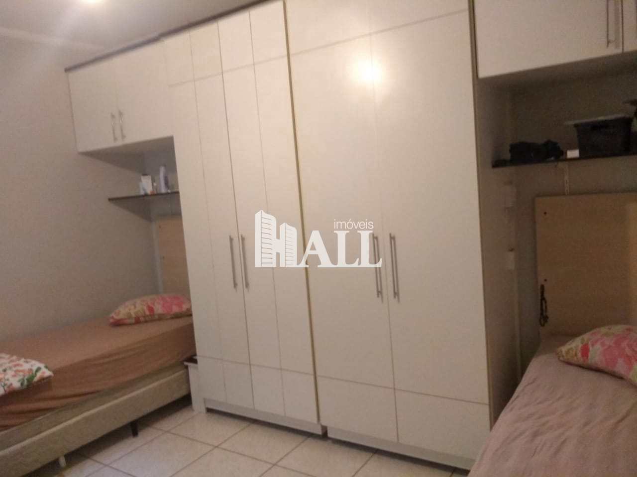 Casa à venda com 3 quartos, 180m² - Foto 8