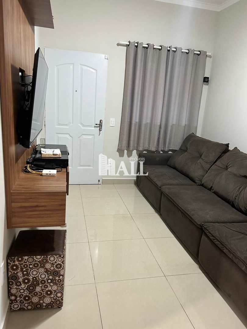 Casa à venda com 2 quartos, 120m² - Foto 1