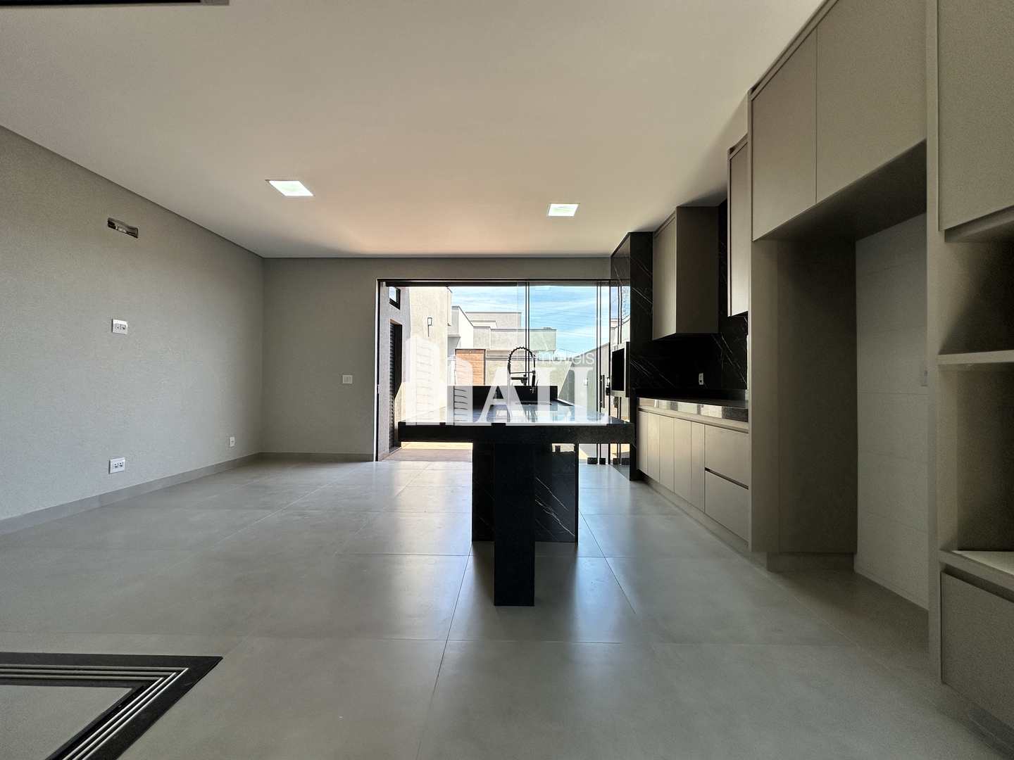 Casa de Condomínio à venda com 3 quartos, 200m² - Foto 4