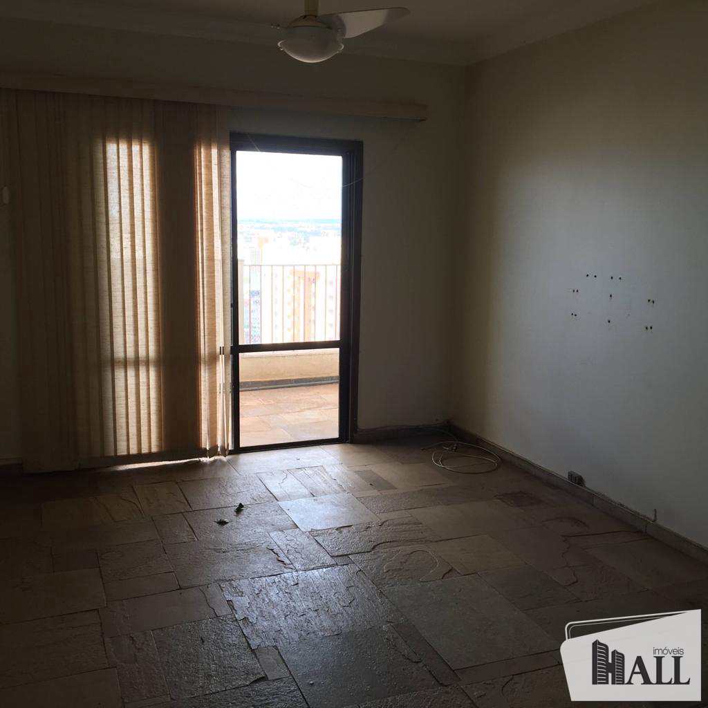 Apartamento à venda com 4 quartos, 268m² - Foto 4