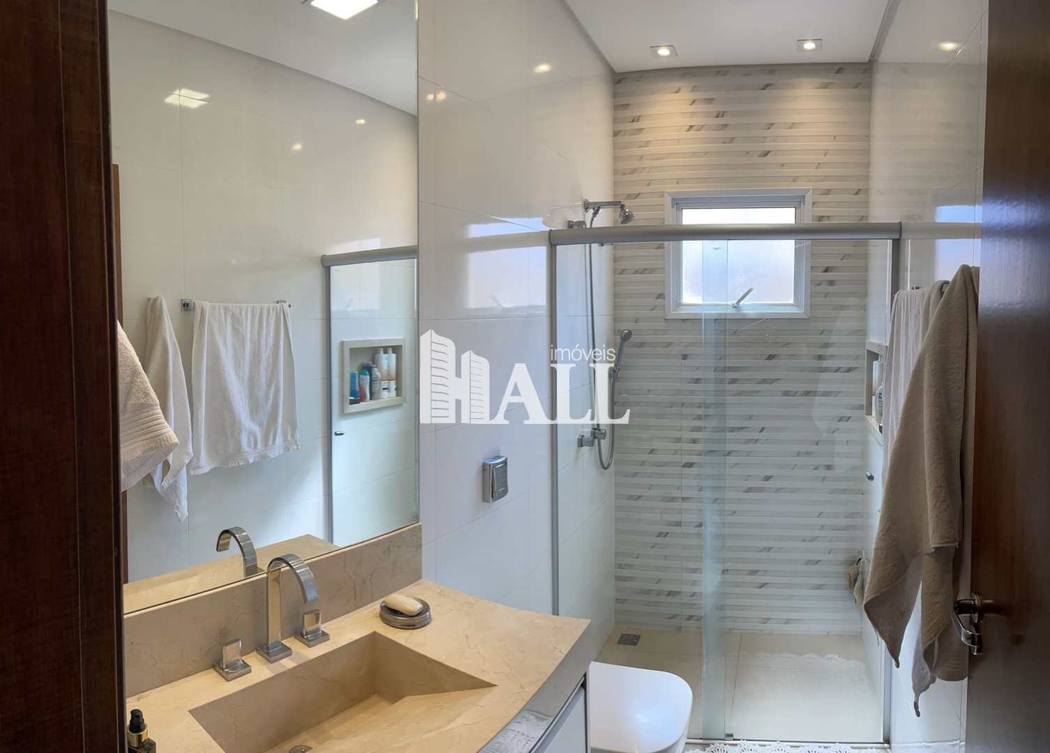 Casa à venda com 3 quartos, 200m² - Foto 10