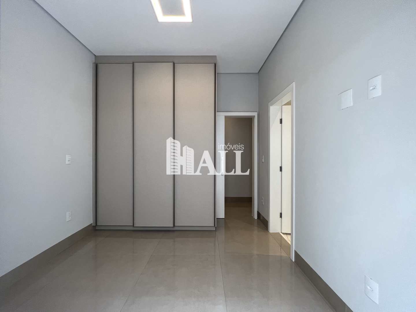 Casa de Condomínio à venda com 3 quartos, 244m² - Foto 13