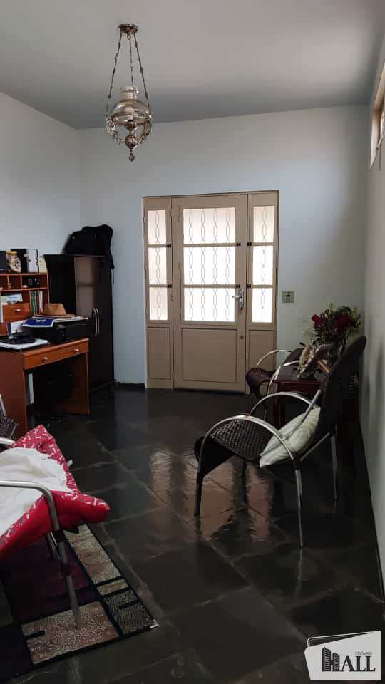 Casa à venda com 3 quartos, 168m² - Foto 2