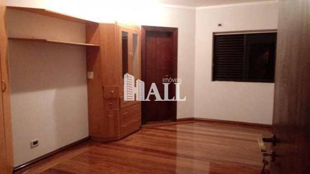 Apartamento à venda com 3 quartos, 215m² - Foto 7