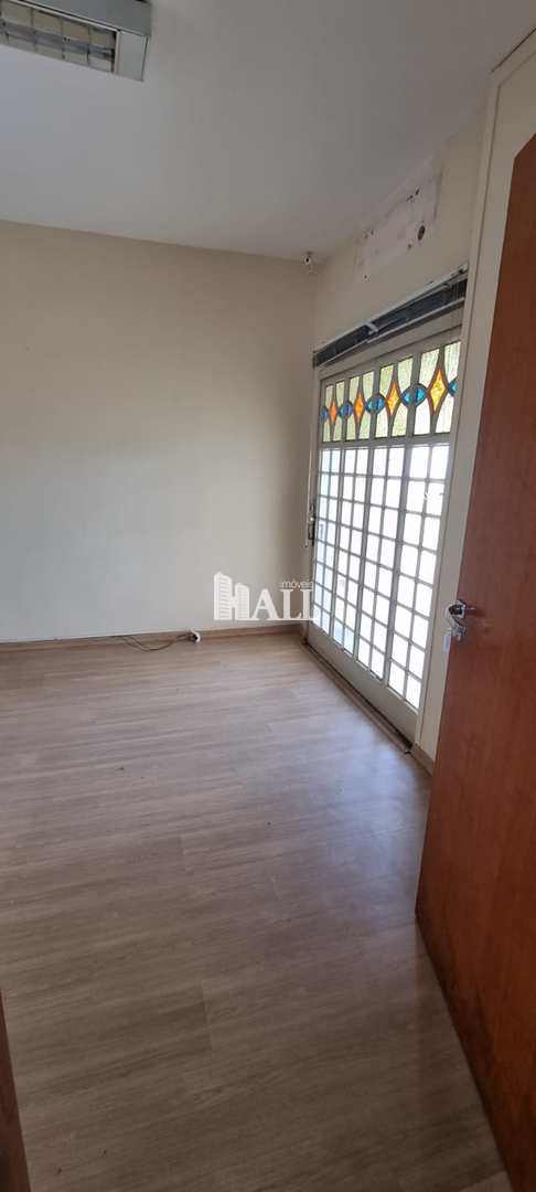 Casa à venda com 7 quartos, 300m² - Foto 3