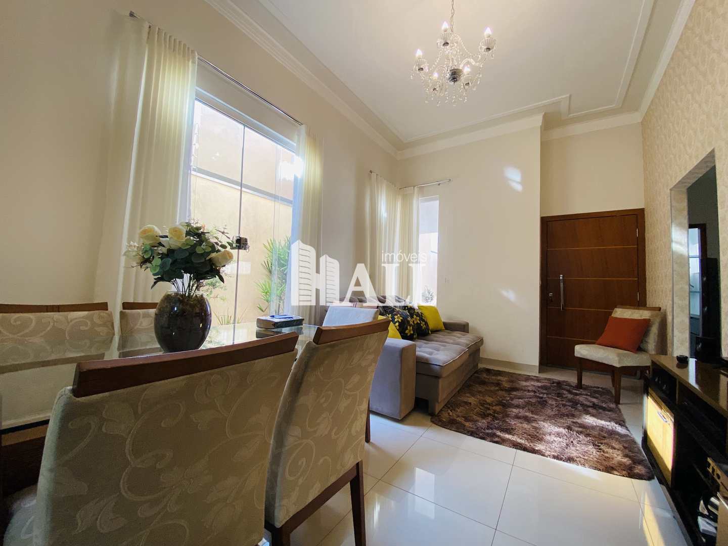 Casa à venda com 3 quartos, 120m² - Foto 2