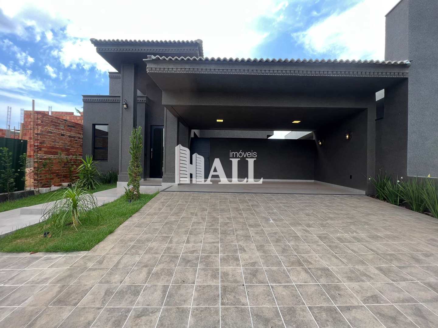 Casa de Condomínio à venda com 3 quartos, 177m² - Foto 1