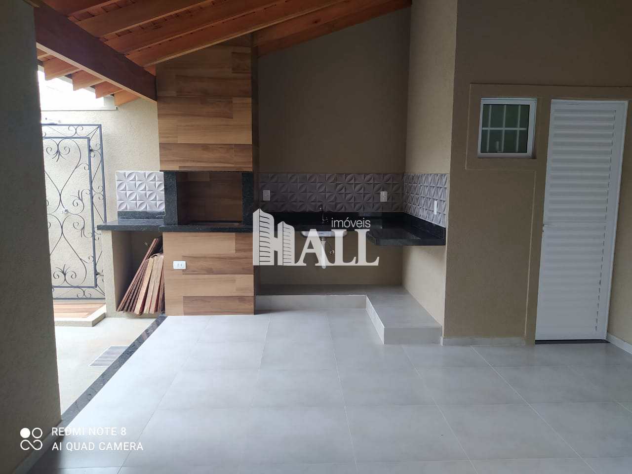 Casa à venda com 2 quartos, 118m² - Foto 1