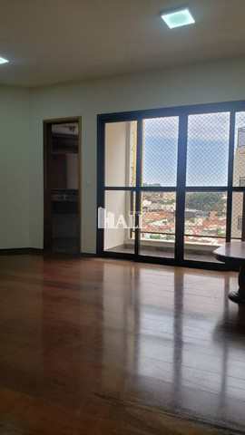 Apartamento à venda com 3 quartos, 135m² - Foto 1