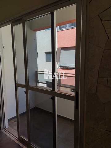 Apartamento à venda com 2 quartos, 70m² - Foto 3