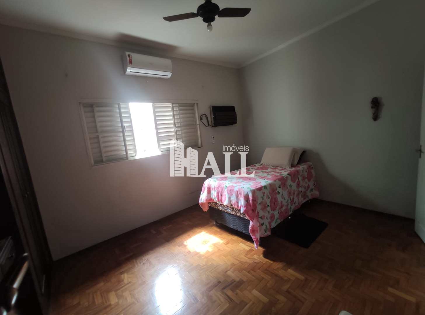 Casa à venda com 3 quartos, 160m² - Foto 9