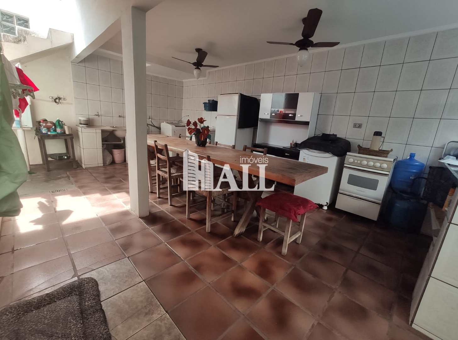 Casa à venda com 3 quartos, 160m² - Foto 1