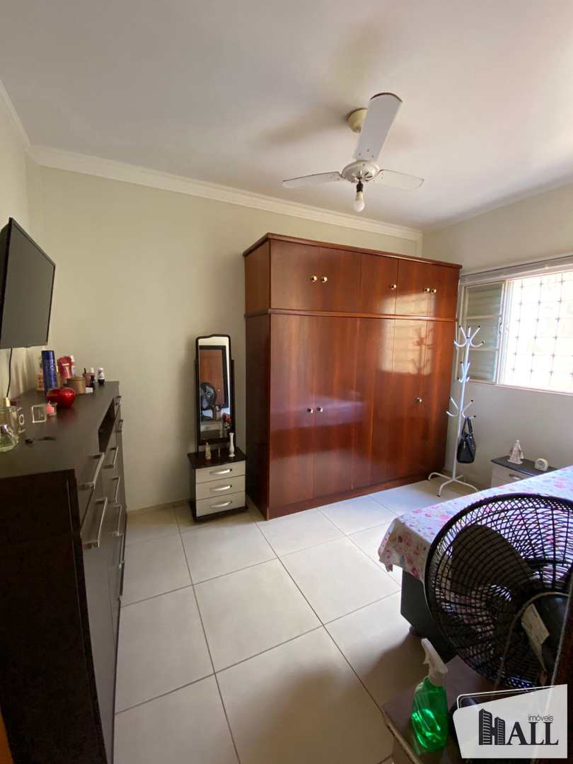 Casa à venda com 3 quartos, 160m² - Foto 14