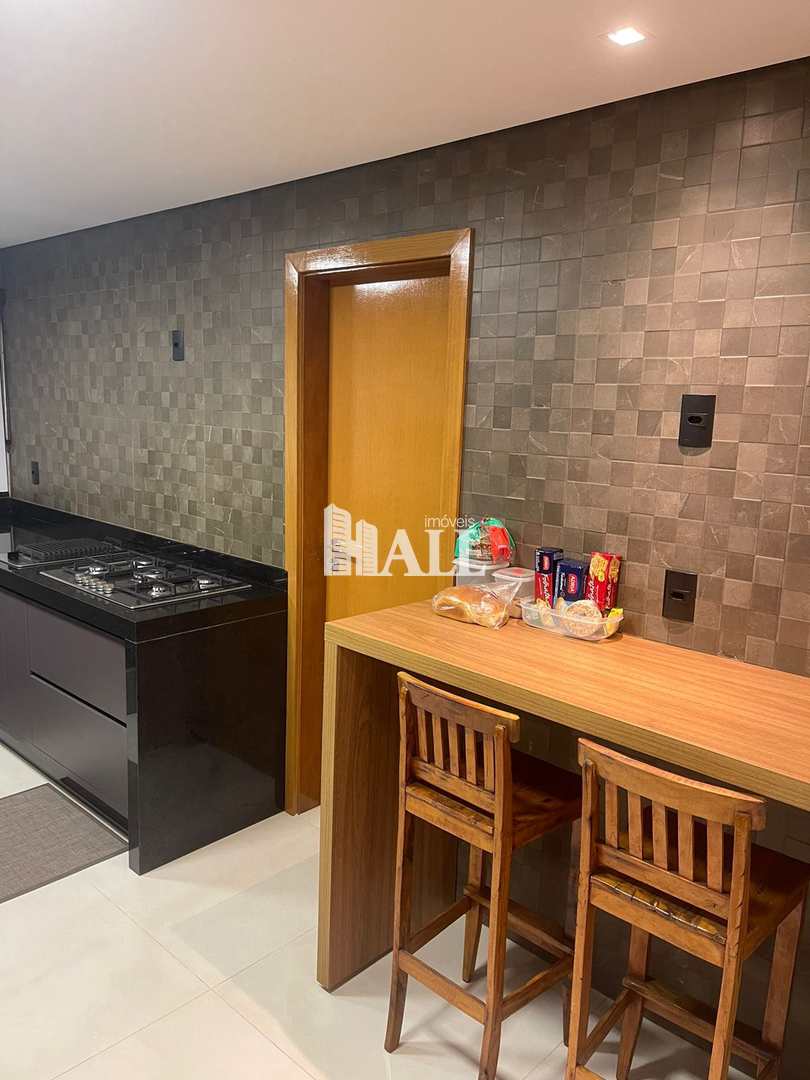 Apartamento à venda com 3 quartos, 140m² - Foto 11