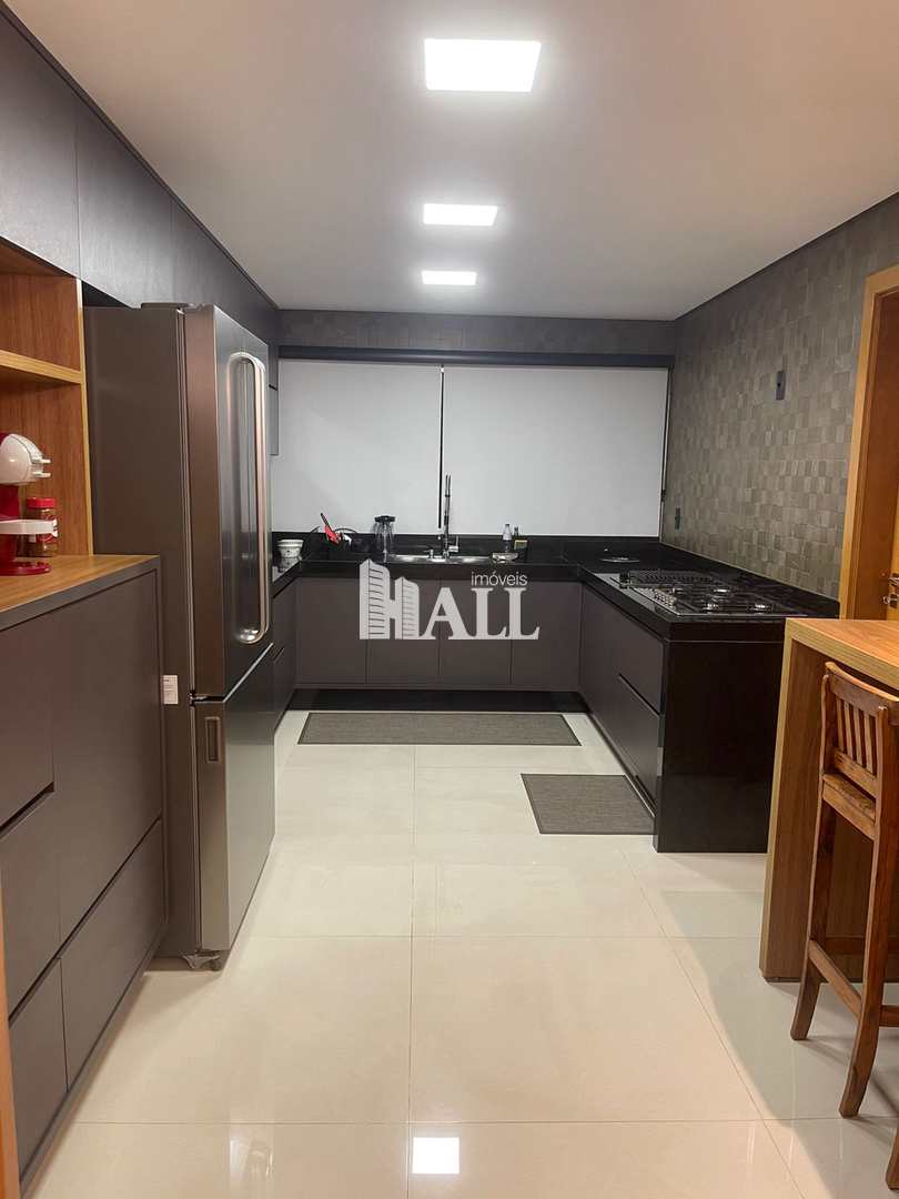 Apartamento à venda com 3 quartos, 140m² - Foto 10